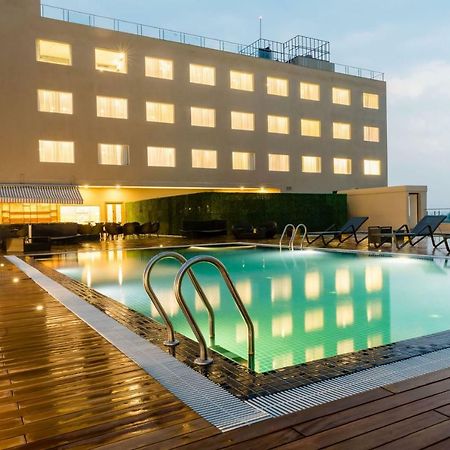 Vivanta Chitwan Bharatpur ภารัตปูร์ ภายนอก รูปภาพ