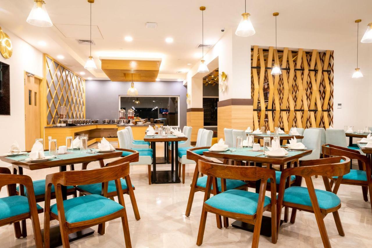 Vivanta Chitwan Bharatpur ภารัตปูร์ ภายนอก รูปภาพ